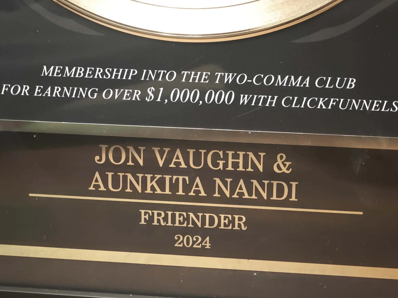 Friender 2 Comma Club Award